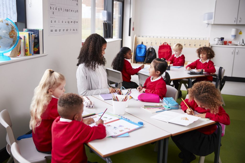 Uniforme escolar: conheça todos os benefícios do seu uso