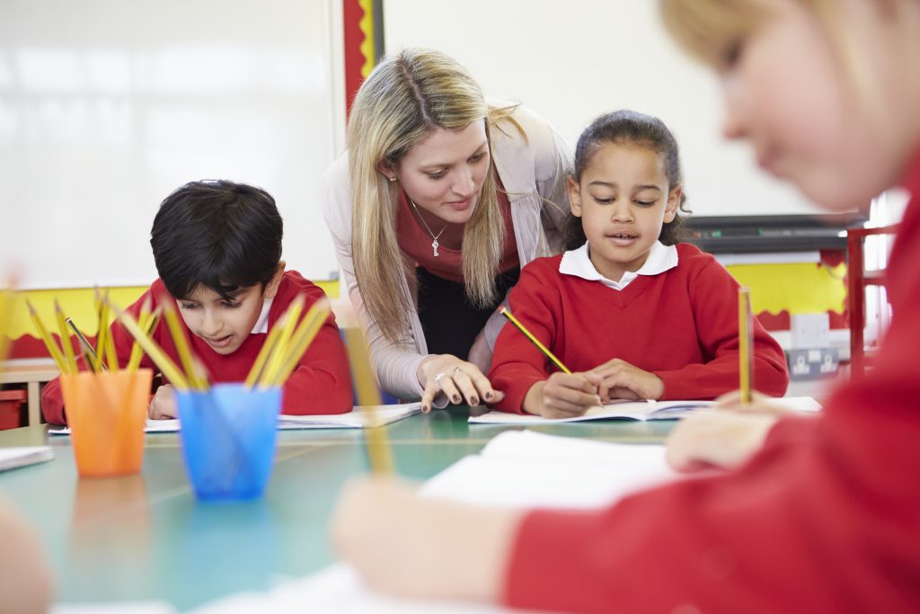 Uniforme escolar: conheça todos os benefícios do seu uso