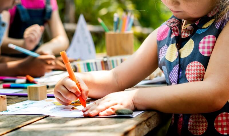 6 atividades e cursos para o seu filho se desenvolver!