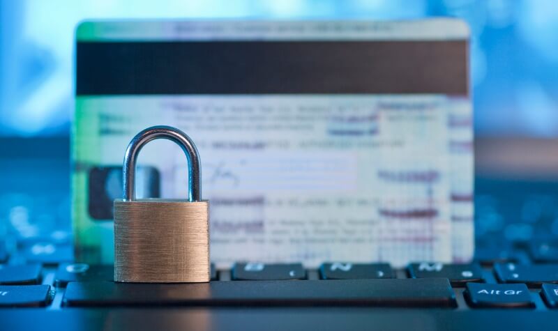 Evite fraudes online com 5 passos simples!